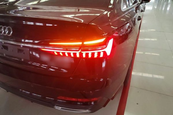 Audi A6L 2019, 81600 км, за 30809 USD - фото 7