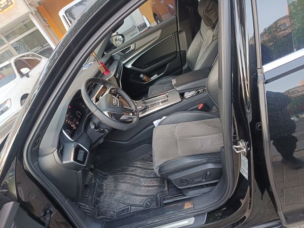 Audi A6L 2020, 112600 км, за 26438 USD - фото 16