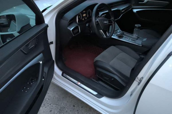 Audi A6L 2020, 103699 км, за 26405 USD - фото 17