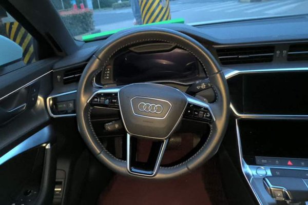 Audi A6L 2020, 103699 км, за 26405 USD - фото 11