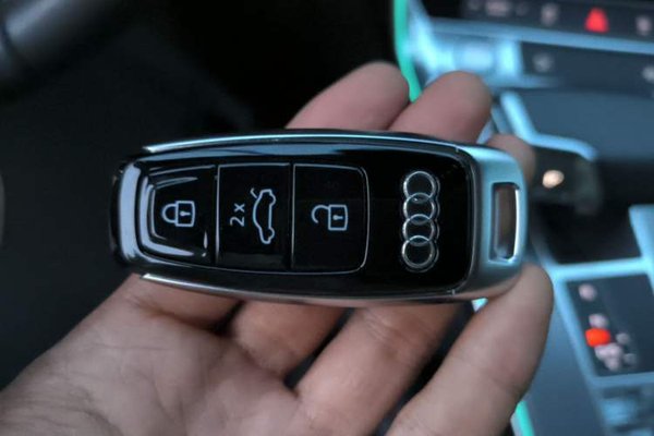 Audi A6L 2020, 103699 км, за 26405 USD - фото 9