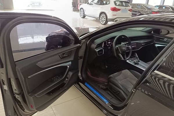 Audi A6L 2021, 108500 км, за 29474 USD - фото 18