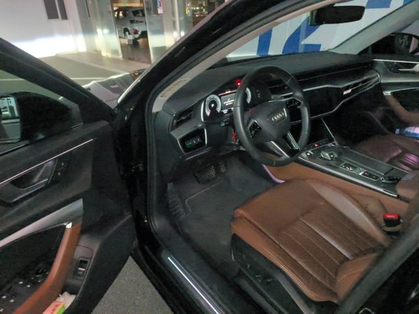 Audi A6L 2021, 118200 км, за 32011 USD - фото 18