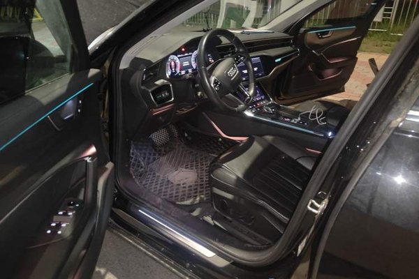 Audi A6L 2021, 62500 км, за 30908 USD - фото 16