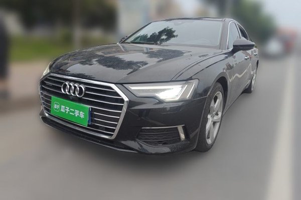 Audi A6L · 2021 год
