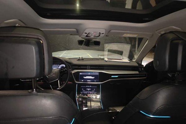 Audi A6L 2021, 62500 км, за 30908 USD - фото 18