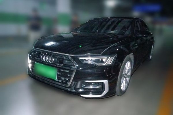 Audi A6L · 2021 год