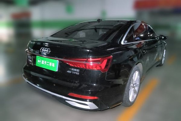 Audi A6L 2021, 95600 км, за 31372 USD