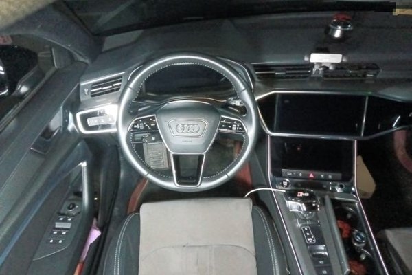 Audi A6L 2021, 95600 км, за 31372 USD - фото 7