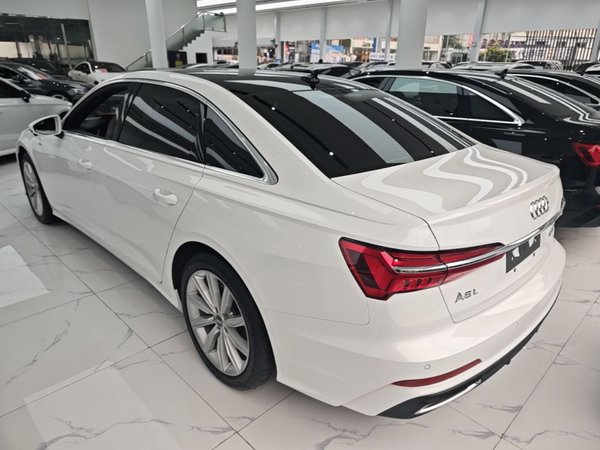 Audi A6L 2021, 74400 км, за 32151 USD