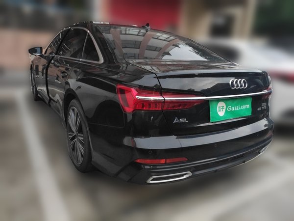 Audi A6L 2022, 103600 км, за 36434 USD