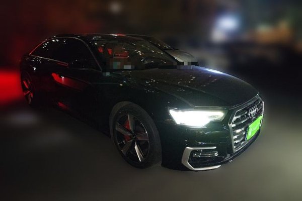 Audi A6L 2022, 62900 км, за 33737 USD