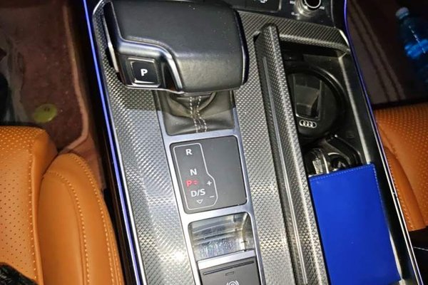 Audi A6L 2022, 62900 км, за 33737 USD - фото 15
