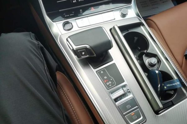 Audi A6L 2023, 17300 км, за 35868 USD - фото 23