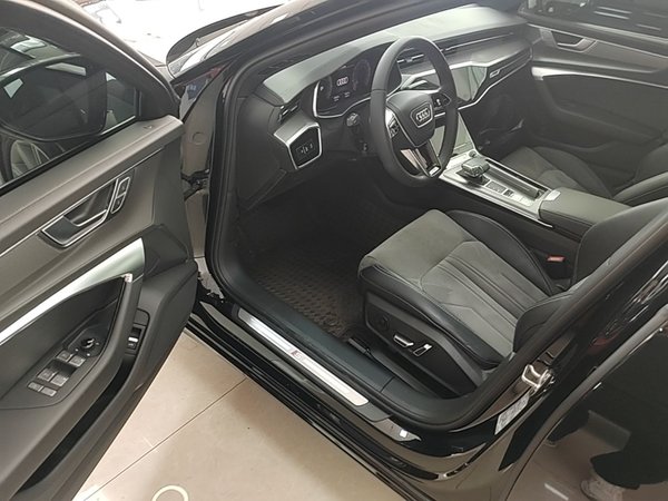 Audi A6L 2023, 49300 км, за 38796 USD - фото 19
