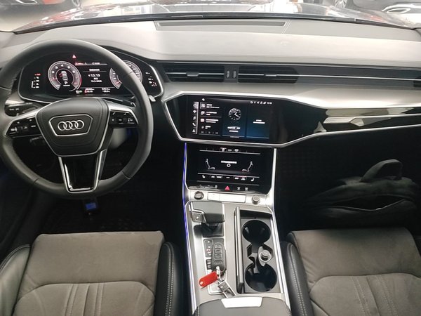 Audi A6L 2023, 49300 км, за 38796 USD - фото 13