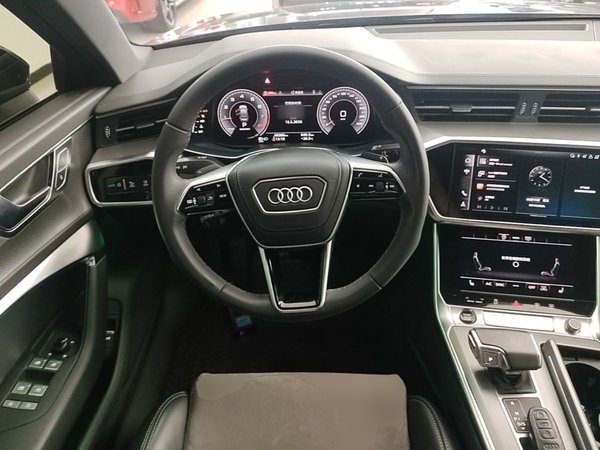 Audi A6L 2023, 49300 км, за 38796 USD - фото 14