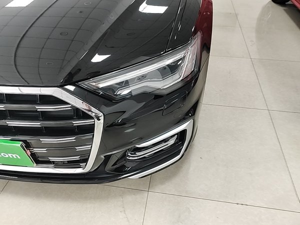Audi A6L 2023, 49300 км, за 38796 USD - фото 9