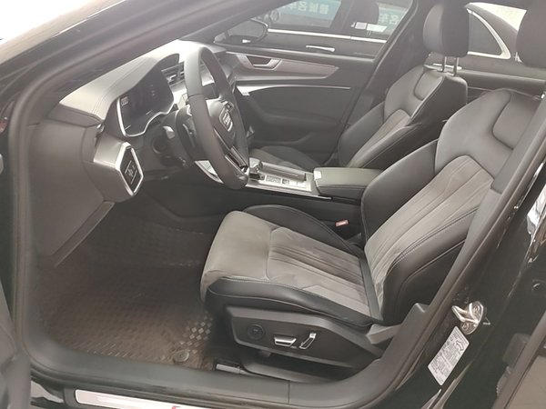Audi A6L 2023, 49300 км, за 38796 USD - фото 18