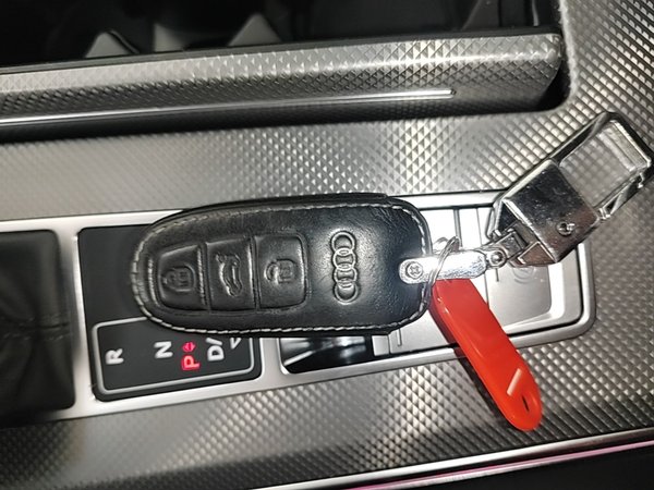 Audi A6L 2023, 49300 км, за 38796 USD - фото 12