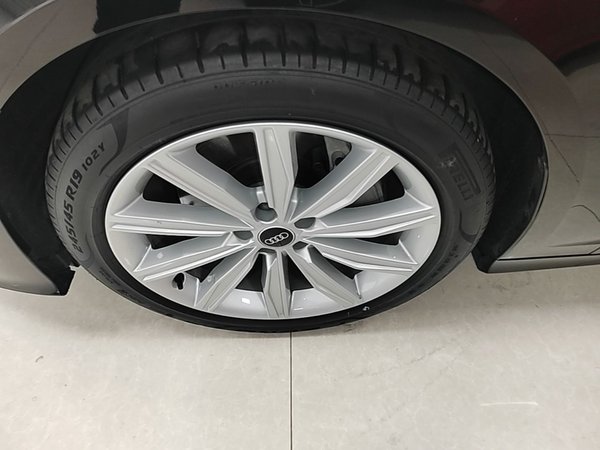 Audi A6L 2023, 49300 км, за 38796 USD - фото 8