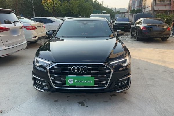 Audi A6L 2023, 56500 км, за 35902 USD