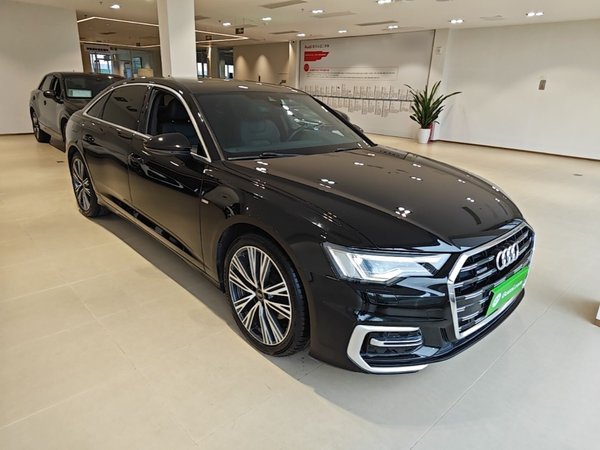 Audi A6L 2023, 70100 км, за 35640 USD