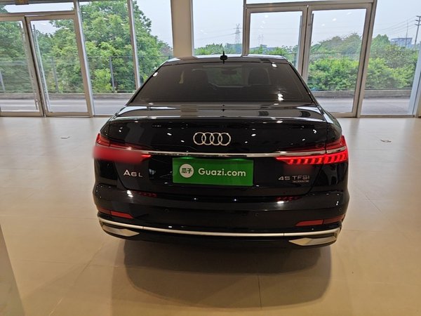 Audi A6L 2023, 70100 км, за 35640 USD