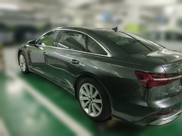 Audi A6L 2024, 19000 км, за 37894 USD