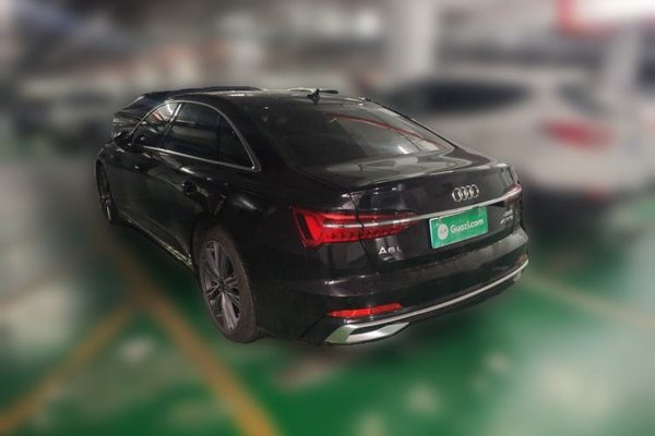 Audi A6L 2024, 26600 км, за 35439 USD