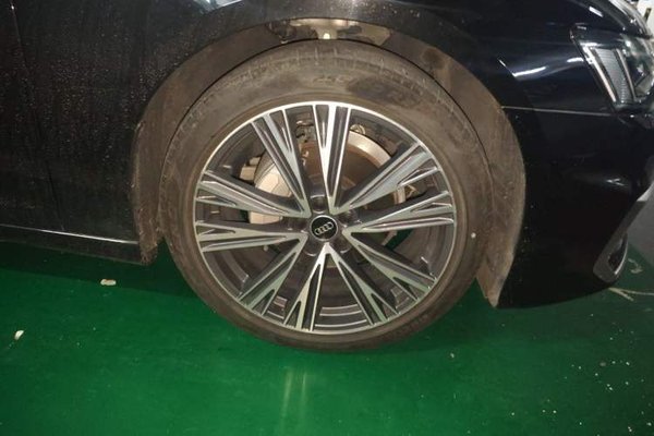 Audi A6L 2024, 26600 км, за 35439 USD - фото 8