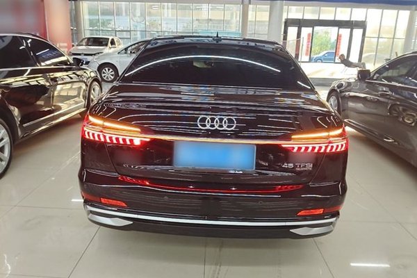 Audi A6L 2024, 38700 км, за 40228 USD