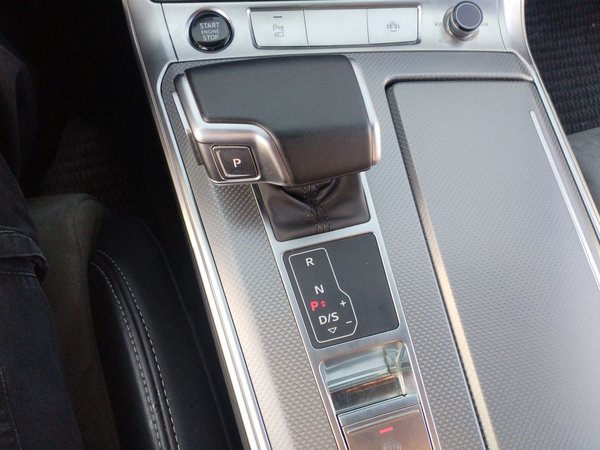Audi A6L 2024, 56500 км, за 35022 USD - фото 12