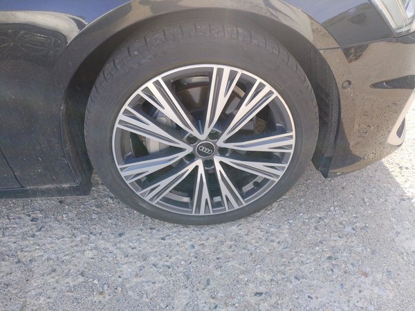 Audi A6L 2024, 56500 км, за 35022 USD