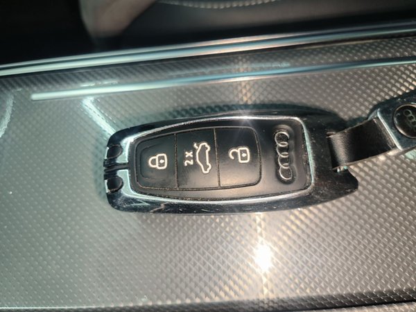 Audi A6L 2024, 63099 км, за 41621 USD - фото 12