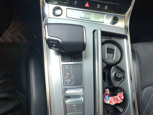 Audi A7L 2022, 48099 км, за 34348 USD - фото 19