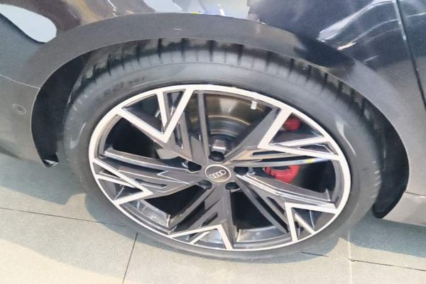 Audi A7L 2024, 11399 км, за 53668 USD - фото 10