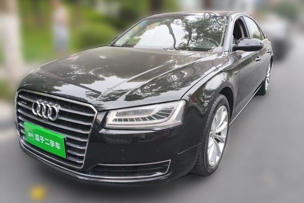 Audi A8 · 2016 год