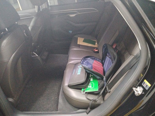 Audi A8 2018, 171900 км, за 34702 USD - фото 18