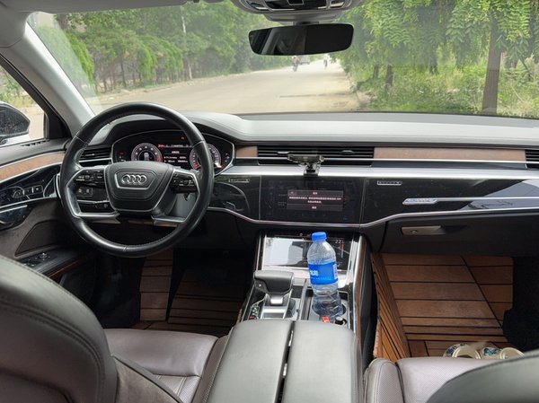 Audi A8 2018, 189500 км, за 42873 USD - фото 13