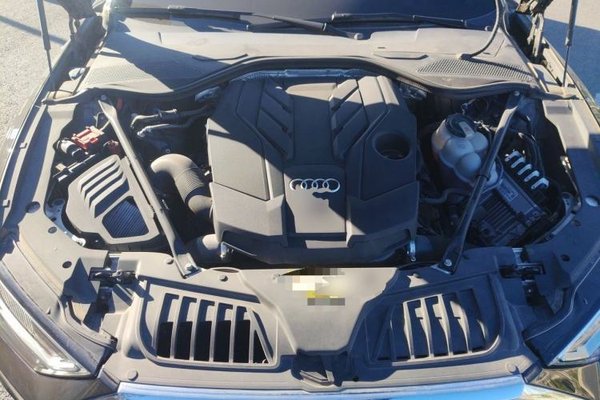 Audi A8 2018, 61000 км, за 47635 USD - фото 21