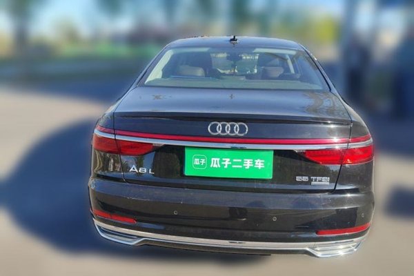 Audi A8 2018, 61000 км, за 47635 USD - фото 6