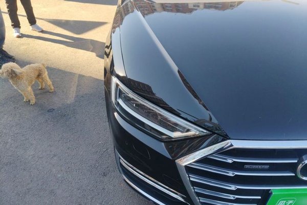Audi A8 2018, 61000 км, за 47635 USD - фото 8