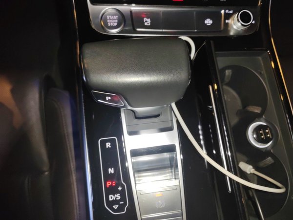 Audi A8 2018, 87600 км, за 46876 USD - фото 15