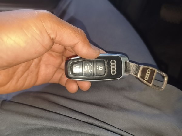 Audi A8 2019, 132600 км, за 40769 USD - фото 12