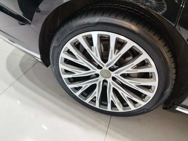Audi A8 2021, 100400 км, за 52836 USD - фото 10