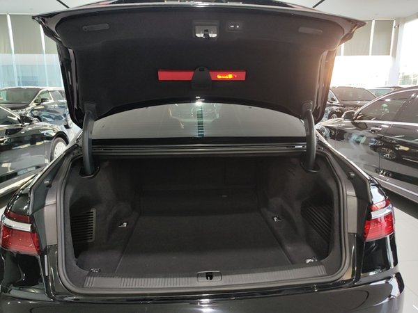 Audi A8 2021, 100400 км, за 52836 USD - фото 22