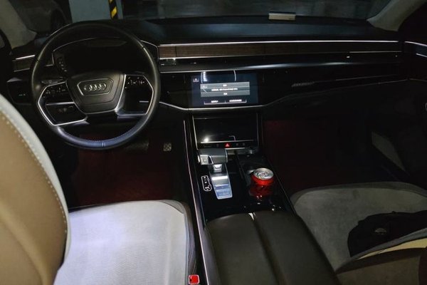 Audi A8 2021, 51300 км, за 83096 USD - фото 18