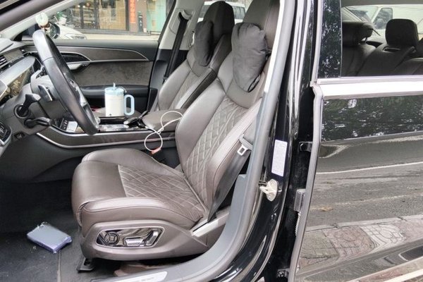 Audi A8 2021, 74700 км, за 50846 USD - фото 12