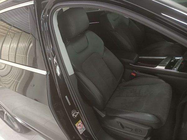 Audi e-tron 2021, 61000 км, за 23986 USD - фото 23